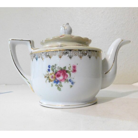 Vintage 1940s Goldcastle Hostess China Teapot Floral Design Gold Trim Japan - Picture 1 of 16